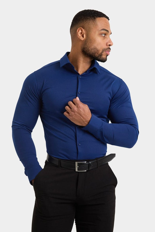 Athletic Fit Dress Shirt in Navy